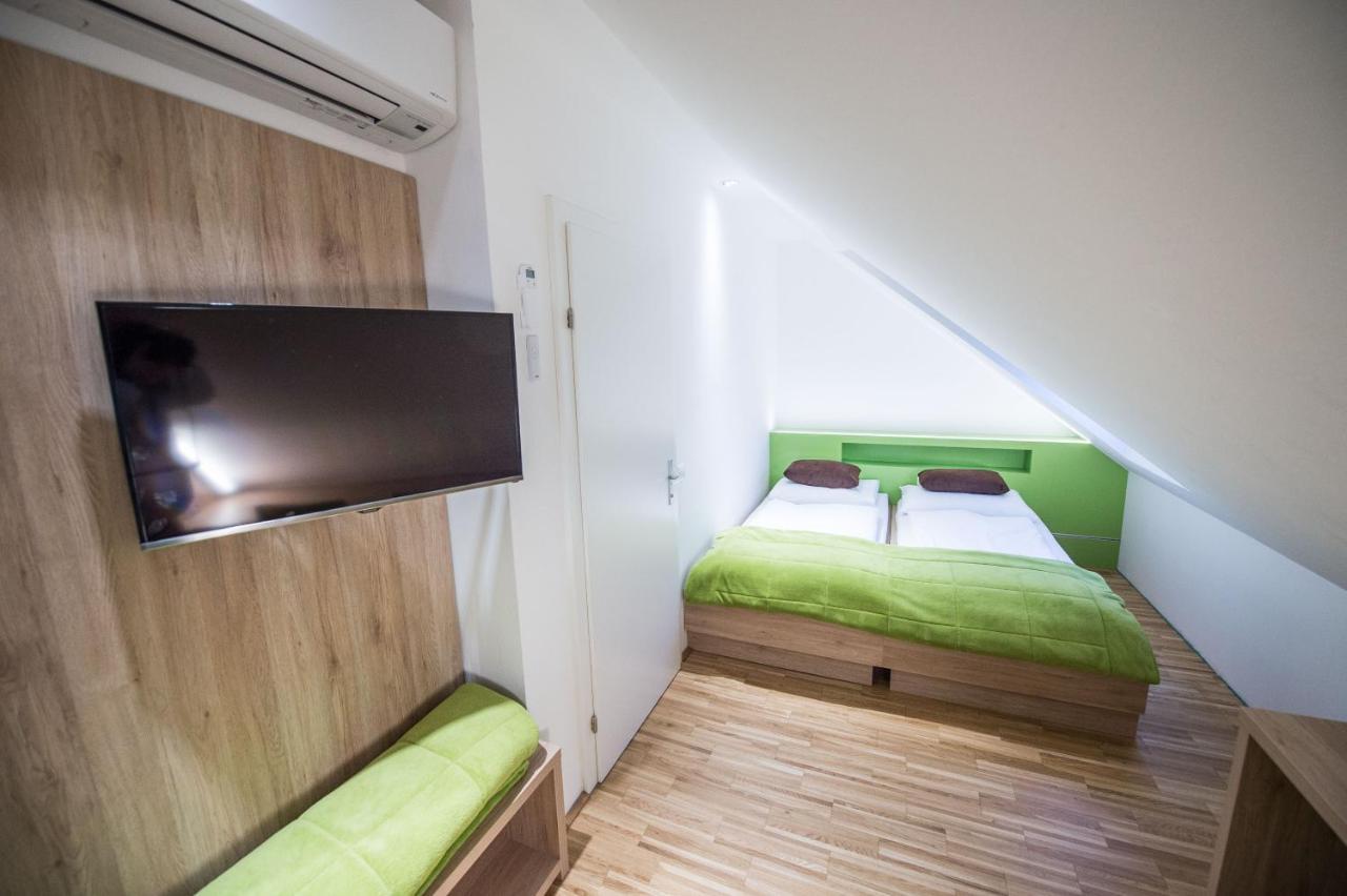 Hotel Restaurant Meyer Kalsdorf bei Graz Eksteriør bilde