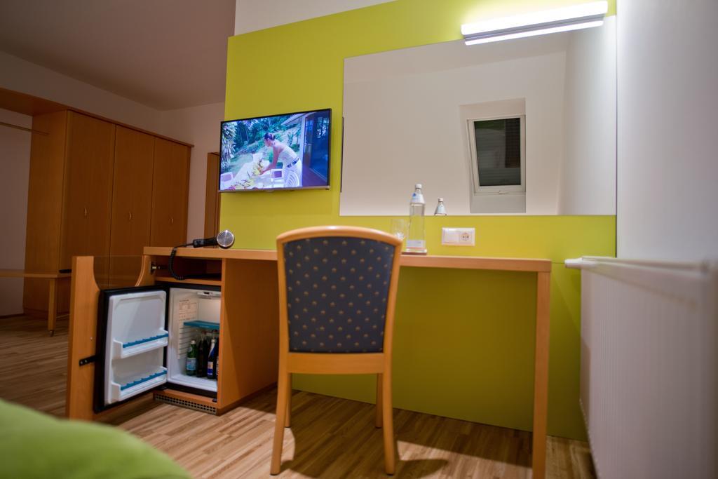 Hotel Restaurant Meyer Kalsdorf bei Graz Eksteriør bilde