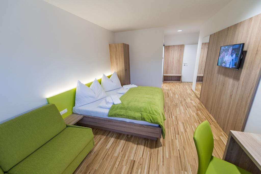 Hotel Restaurant Meyer Kalsdorf bei Graz Eksteriør bilde