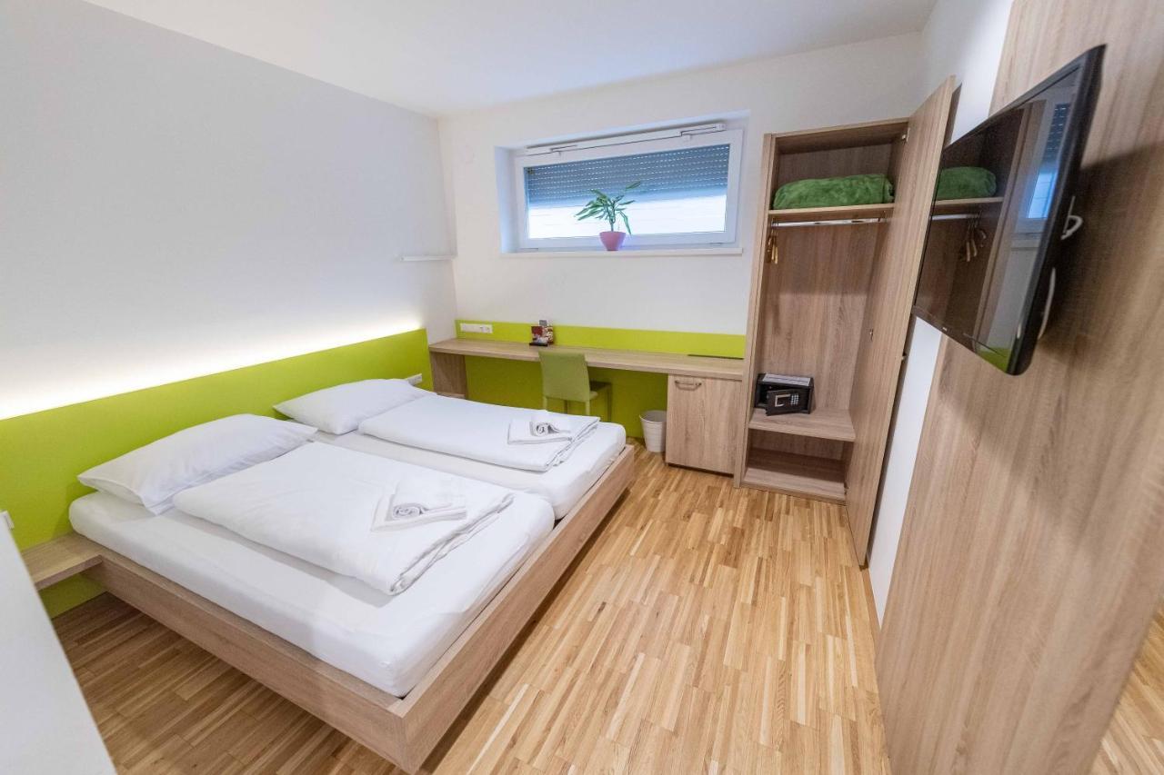 Hotel Restaurant Meyer Kalsdorf bei Graz Eksteriør bilde